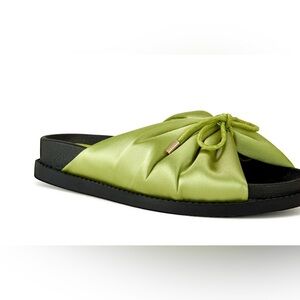 🌹Azalea Wang🌹
Therese Elegant Lime Satin Slide Sandals🍃🌹🍃🍃🍃🍃🍃🍃🍃🍃🌹🍃🍃🍃🍃🍃🍃🌹🍃